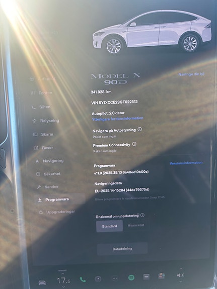 Tesla Model X 3 of 3