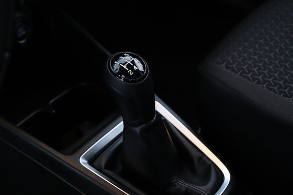 Suzuki Swift 10 of 16