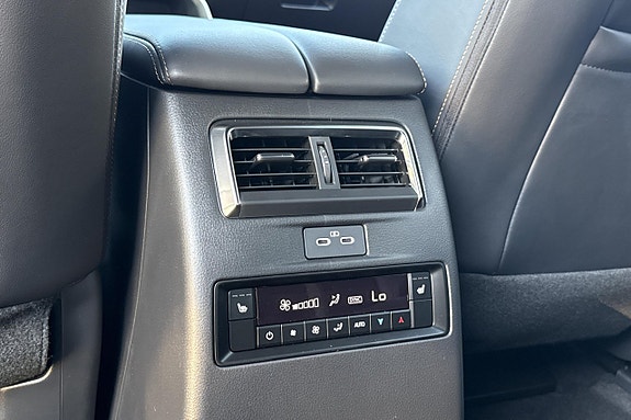 Mazda CX-80 22 of 30