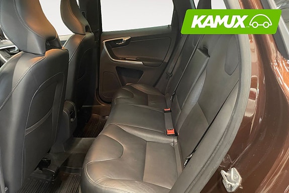 Volvo XC60 14 of 24