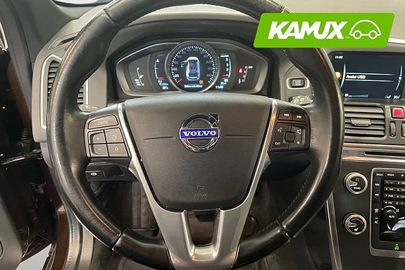 Volvo XC60 13 of 24
