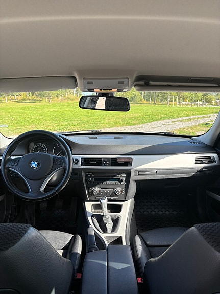 BMW 320d 9 of 9