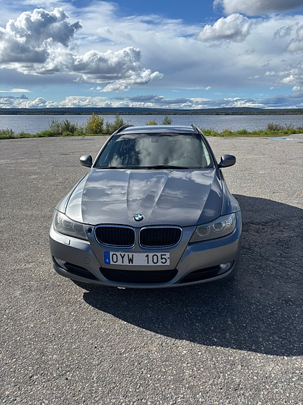 BMW 320d 2 of 9