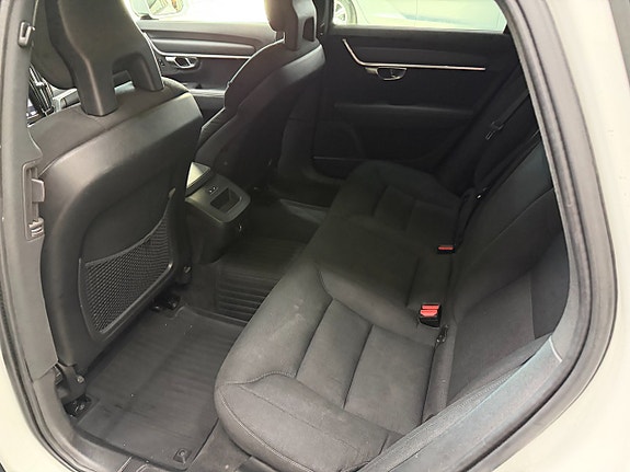 Volvo V90 7 of 14