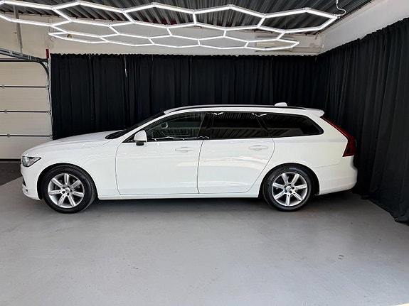 Volvo V90 12 of 14