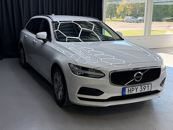 Volvo V90 14 of 14
