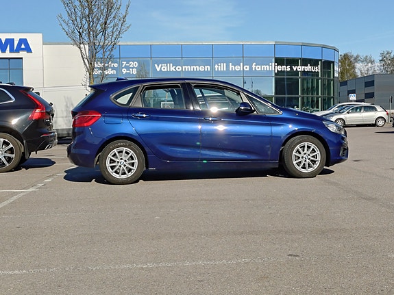 BMW 218i 22 of 24