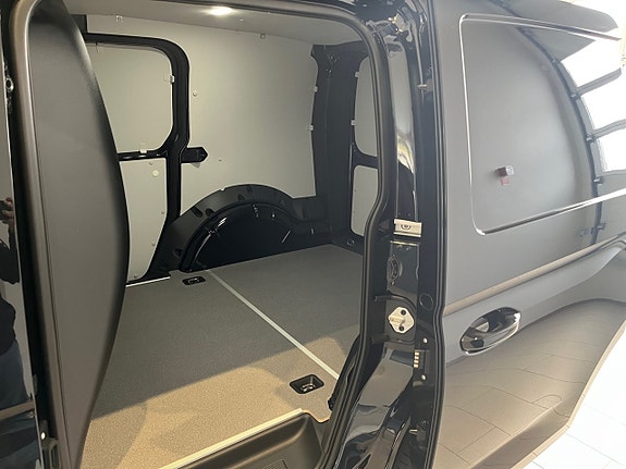 Volkswagen Caddy 17 of 18