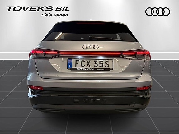Audi Q4 e-tron 5 of 24