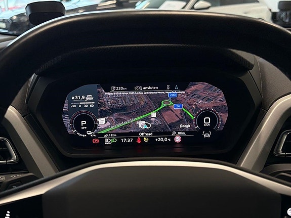 Audi Q4 e-tron 16 of 24