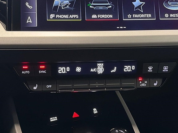 Audi Q4 e-tron 22 of 24