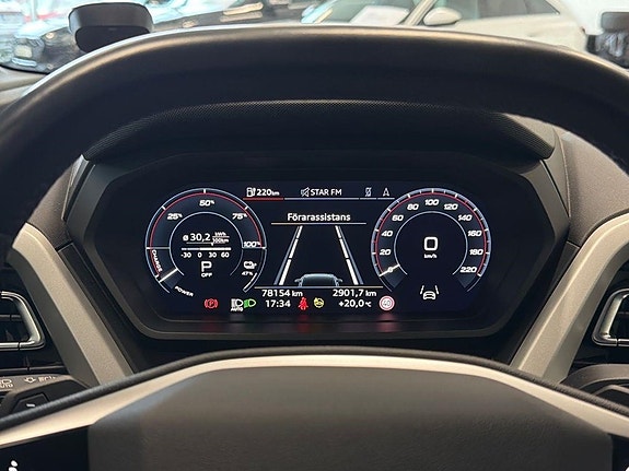 Audi Q4 e-tron 17 of 24