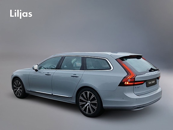 Volvo V90 3 of 5