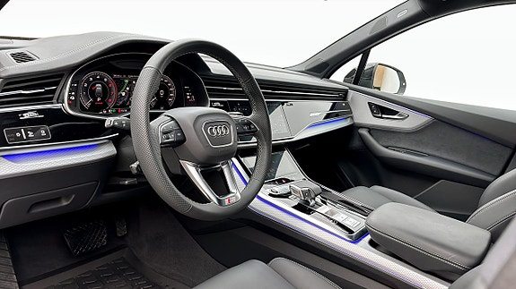 Audi Q7 8 of 18