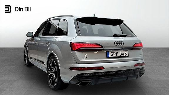 Audi Q7 3 of 18