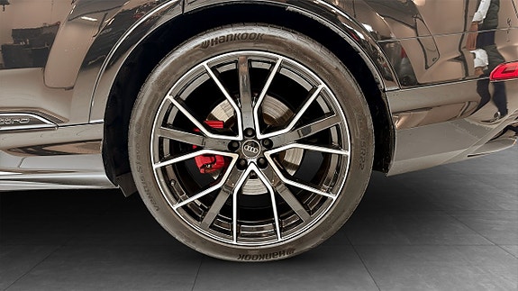 Audi Q7 6 of 18