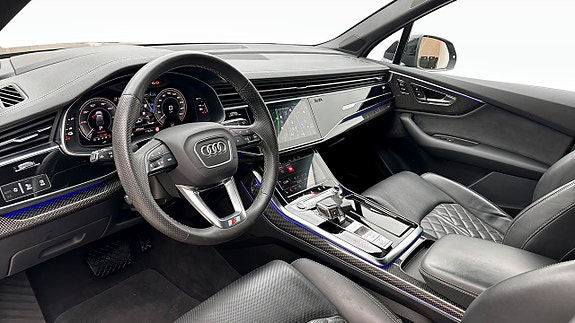 Audi Q7 8 of 18