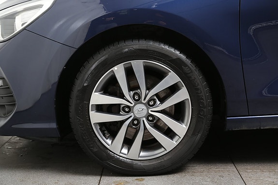 Hyundai i30 8 of 23
