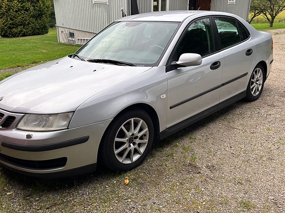 Saab 9-3 2 of 4