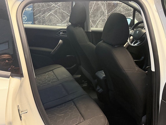 Peugeot 2008 14 of 20