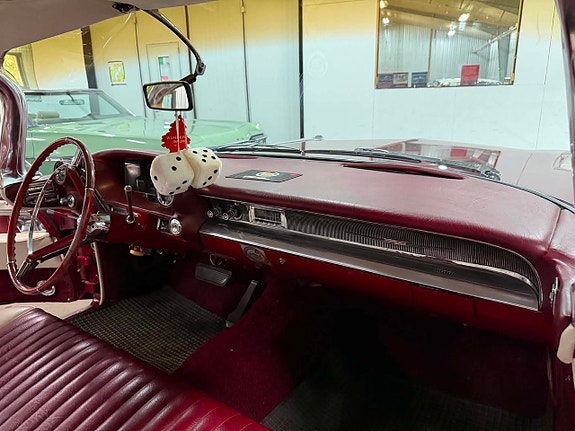 Cadillac Deville 23 of 30