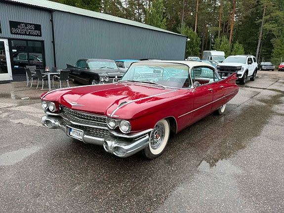Cadillac Deville 5 of 30