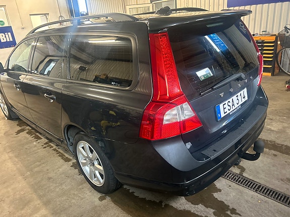 Volvo V70 4 of 9