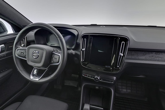 Volvo C40 8 of 22