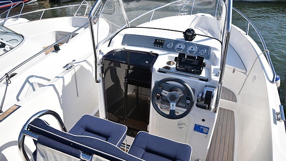 Uttern S64 - 2006. Mercruiser 4,3 MPI -2006. HÖSTREA! 5 of 10