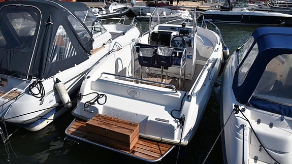 Uttern S64 - 2006. Mercruiser 4,3 MPI -2006. HÖSTREA! 10 of 10