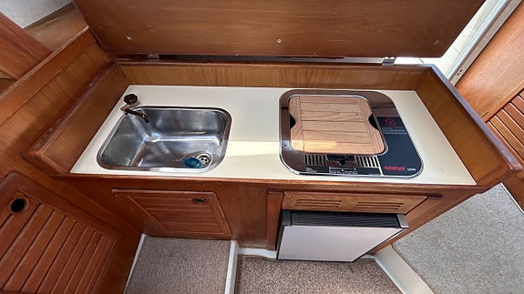 Willys 700 - Volvo Penta 4,3GS. Fin hyttbåt. HÖSTREA! 9 of 20