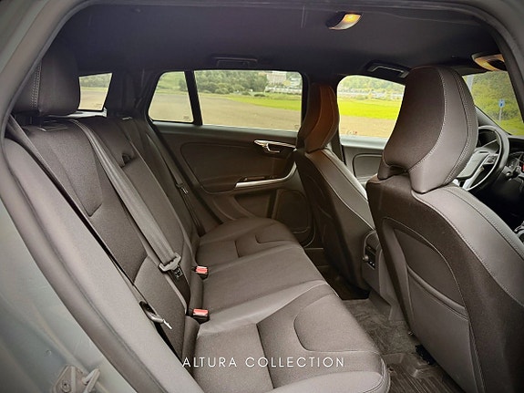 Volvo V60 12 of 25