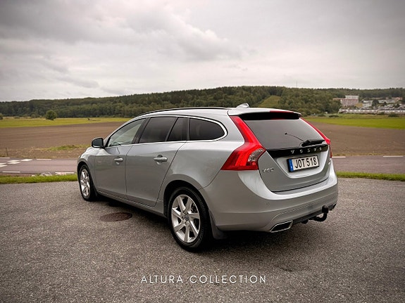 Volvo V60 5 of 25