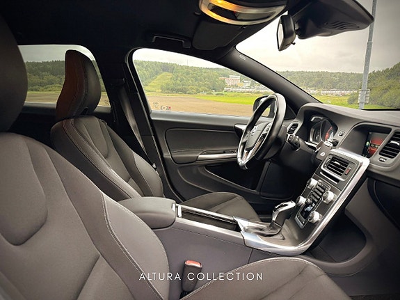 Volvo V60 13 of 25