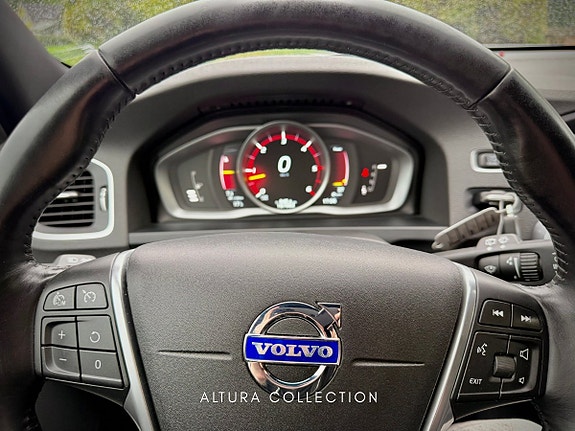 Volvo V60 15 of 25