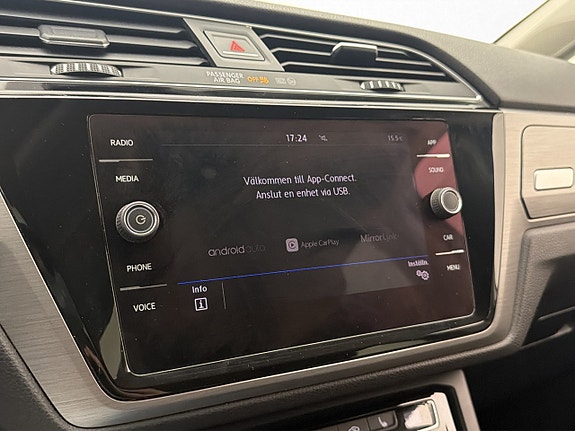 Volkswagen Touran 16 of 28