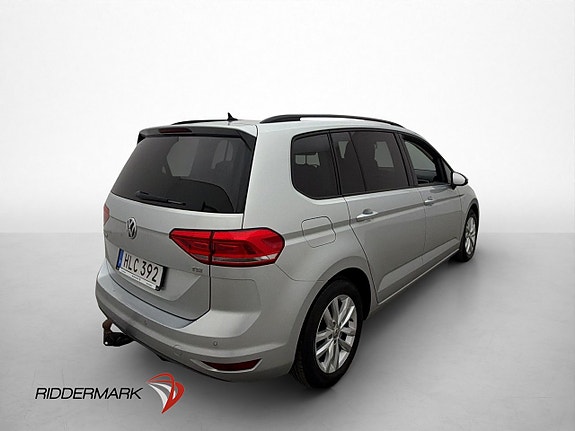 Volkswagen Touran 8 of 28