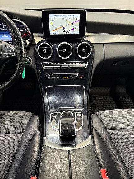 Mercedes-Benz C250 d 15 of 25