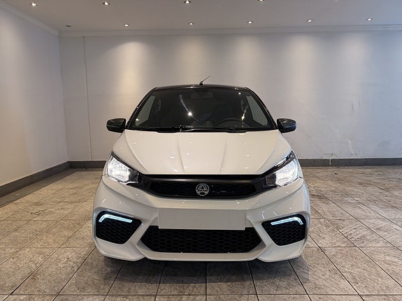 Aixam Coupé 0.5 CVT, Backkamera, Motorvärmare, Ny-servad Pioneer, V-däck medföljer, HemLeverans 7 of 18