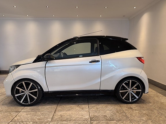 Aixam Coupé 0.5 CVT, Backkamera, Motorvärmare, Ny-servad Pioneer, V-däck medföljer, HemLeverans 2 of 18