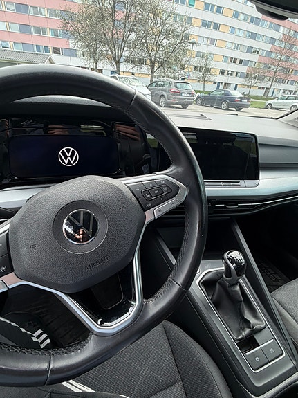 Volkswagen Golf VIII 3 of 4