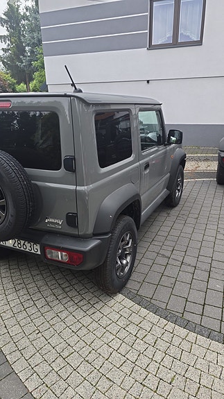 Suzuki Jimny 5 of 5