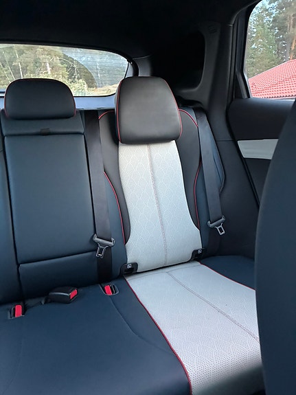 BYD Atto 3 9 of 13