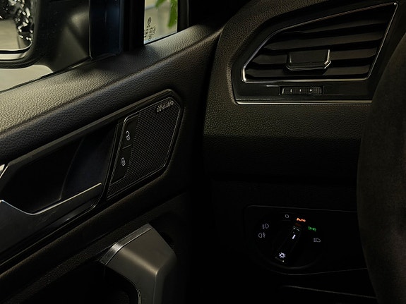 Volkswagen Tiguan Allspace 28 of 30