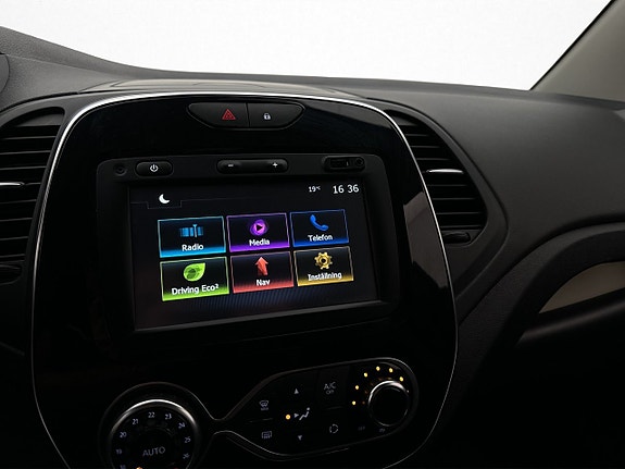 Renault Captur 18 of 29