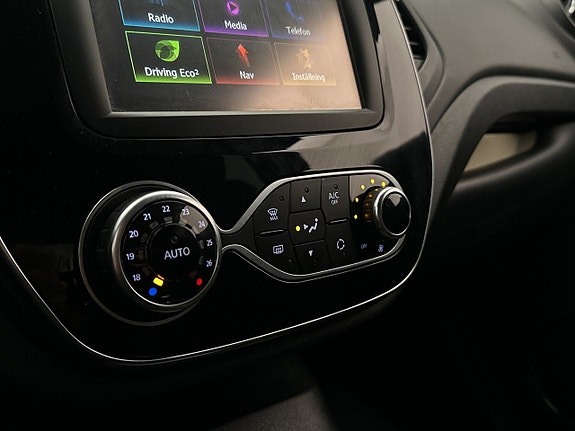 Renault Captur 21 of 29