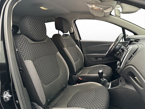 Renault Captur 13 of 29