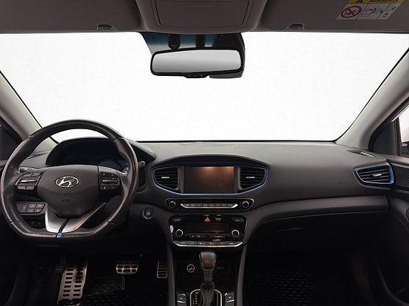 Hyundai IONIQ 14 of 30