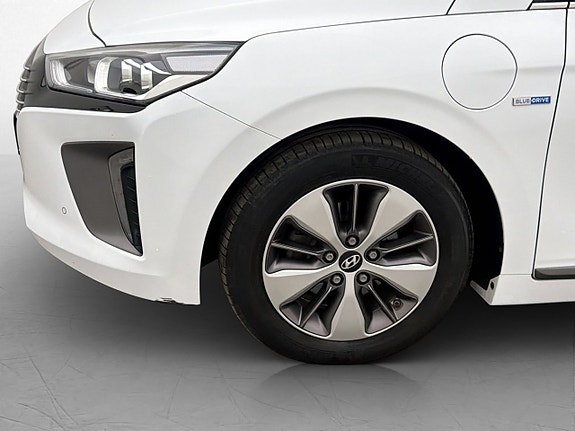 Hyundai IONIQ 30 of 30