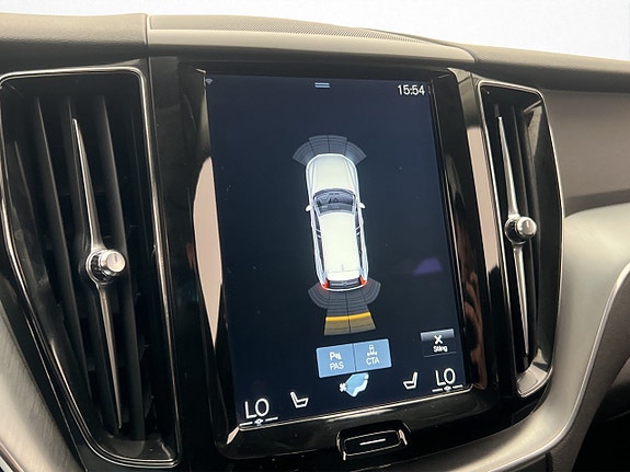 Volvo XC60 18 of 30